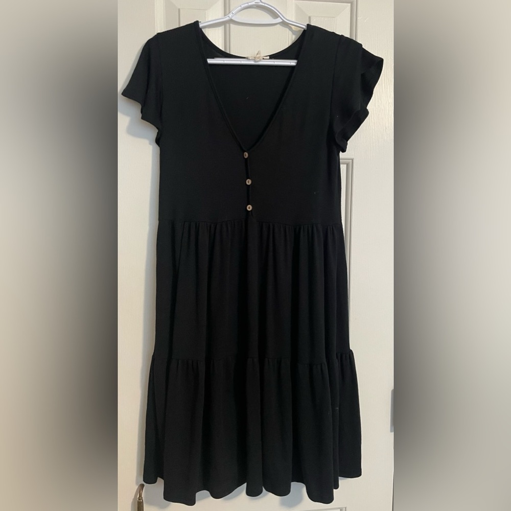 See You Monday Black V neck Tiered ribbed babydoll midi XL